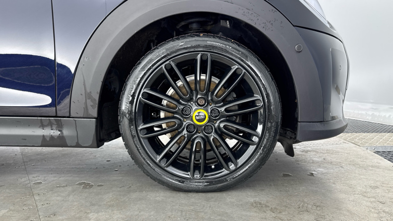 MINI Hatchback 135kW Cooper S Level 3 33kWh 3dr Auto Electric Hatchback